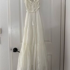 Elegant White Maxi Dress